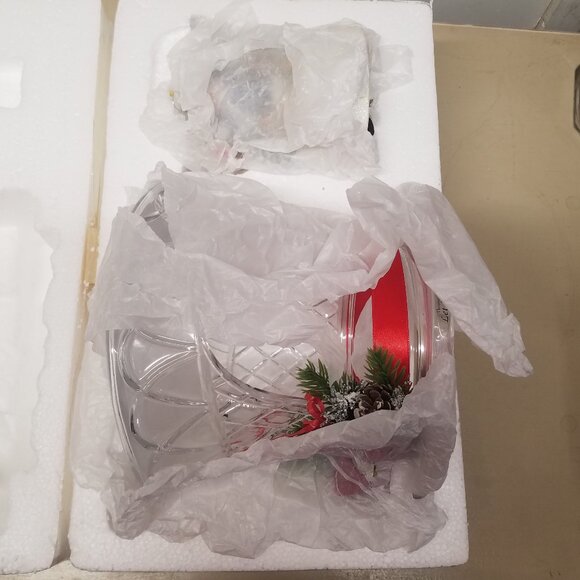 Thomas Kinkade "Let it Snow" Crystal Top Hat - Picture 9 of 13